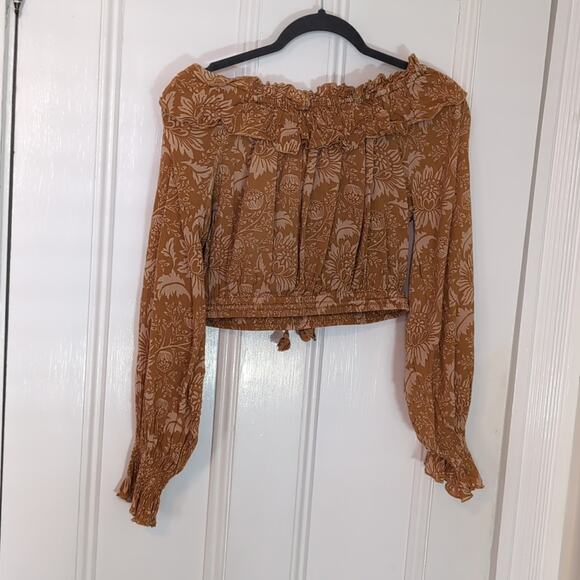 🔥Spell Lioness Peasant Blouse In Caramel - Picture 3 of 6